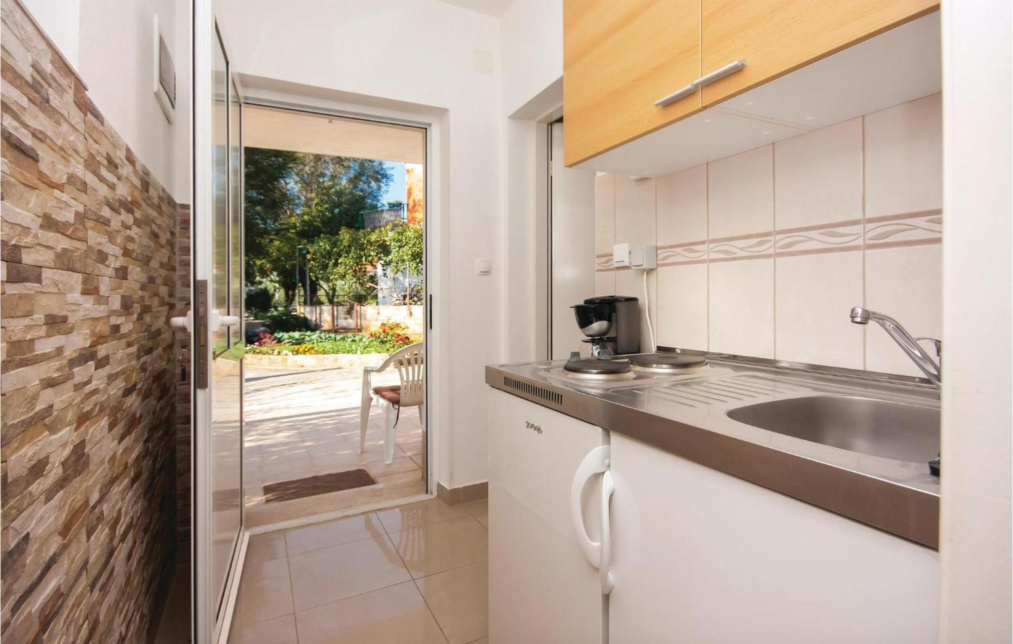 Nice Apartment In Raslina With House Sea View Luaran gambar